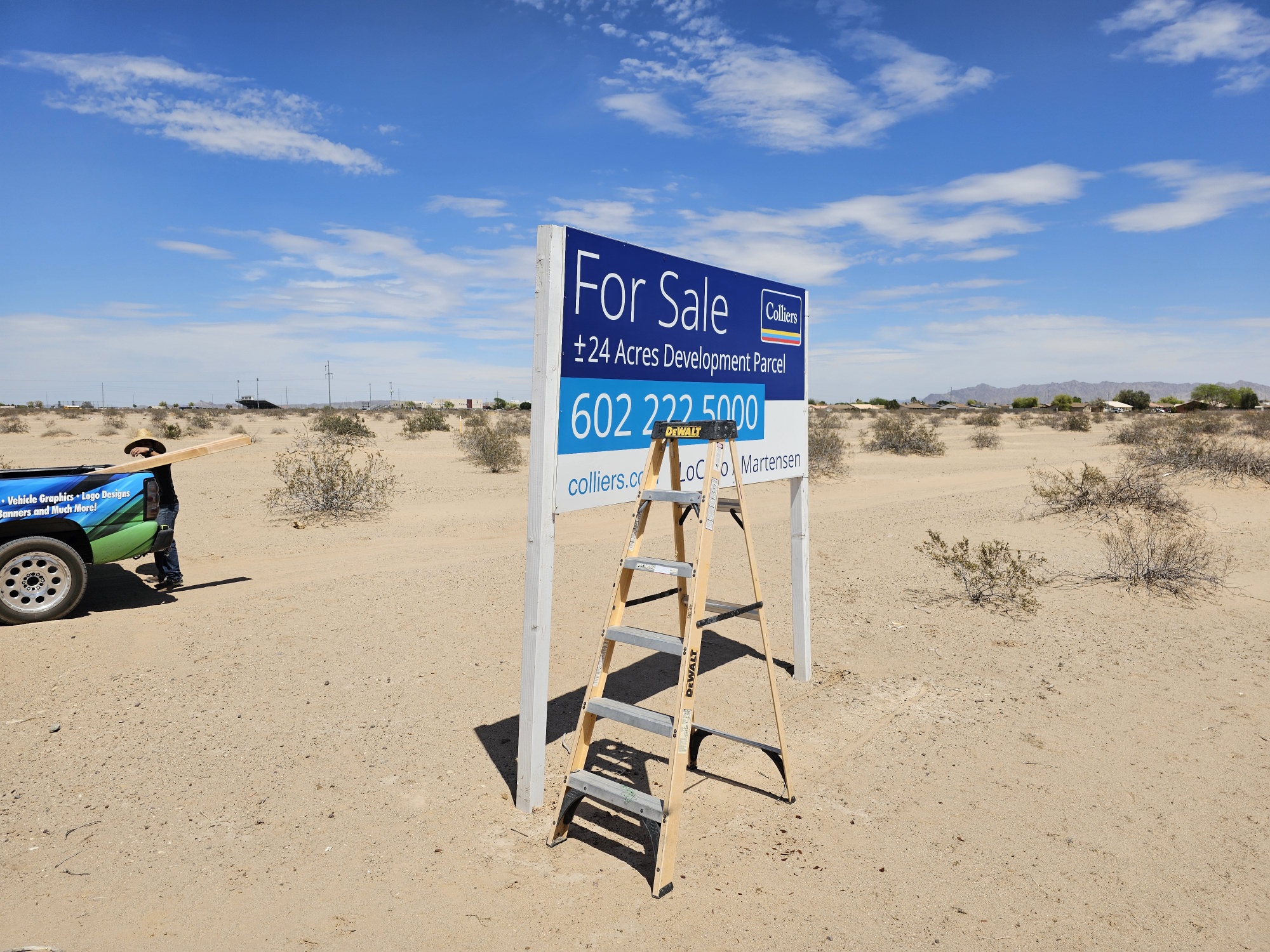 magnetic signs header